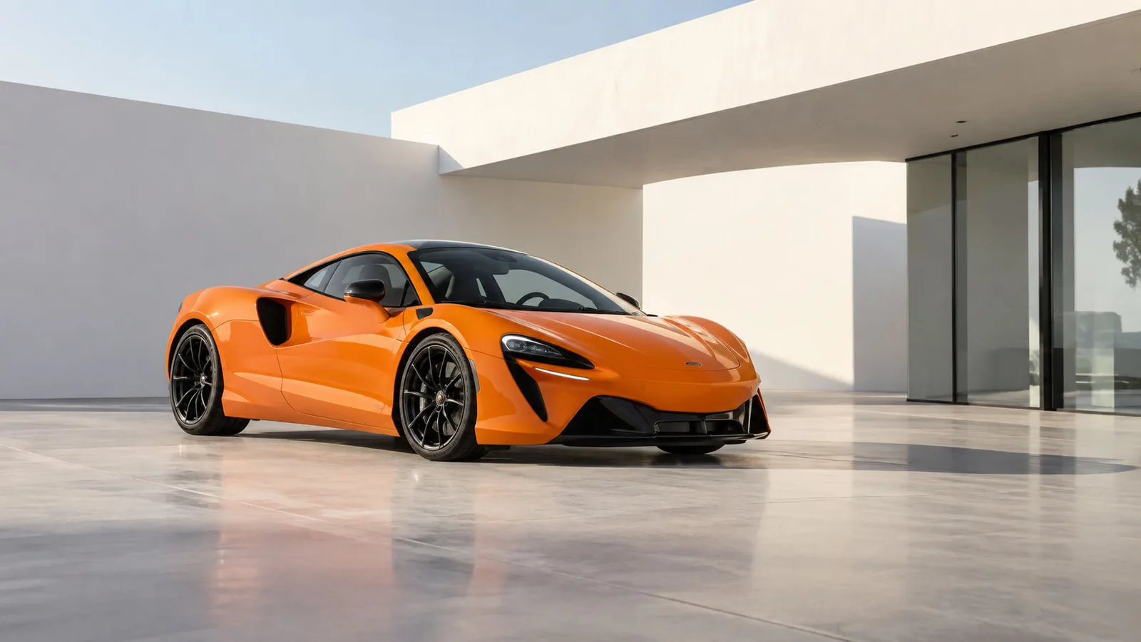 765LT